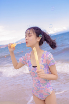 一边揉一边胸一边吃奶
